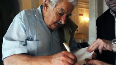 Ministros do governo Lula lamentam morte de Mujica