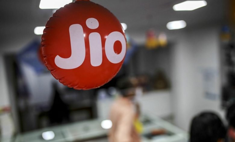 Jio fecha acordo para levar satélite Starlink à Índia após Airtel