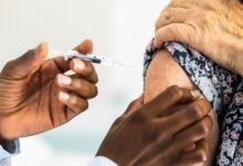 FDA restringe acesso a vacinas contra covid, entenda razões