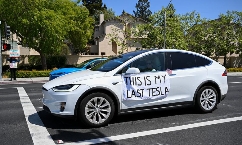 Tesla busca sucessor em meio a movimentação em Washington sobre mobilidade elétrica