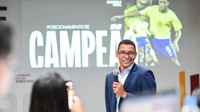 Gilberto Silva celebra reconhecimento da Fifa e título de carreira