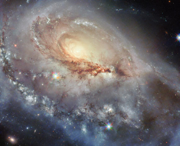 This Hubble image shows the spiral galaxy NGC 1961. Image credit: NASA / ESA / Hubble / J. Dalcanton / R.J. Foley, UC Santa Cruz / C. Kilpatrick.