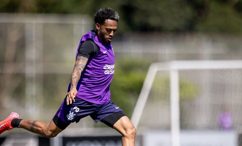Corinthians perde Martínez em cirurgia e busca vitória