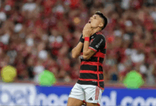 Flamengo negocia saída de dois jogadores na janela de transferências