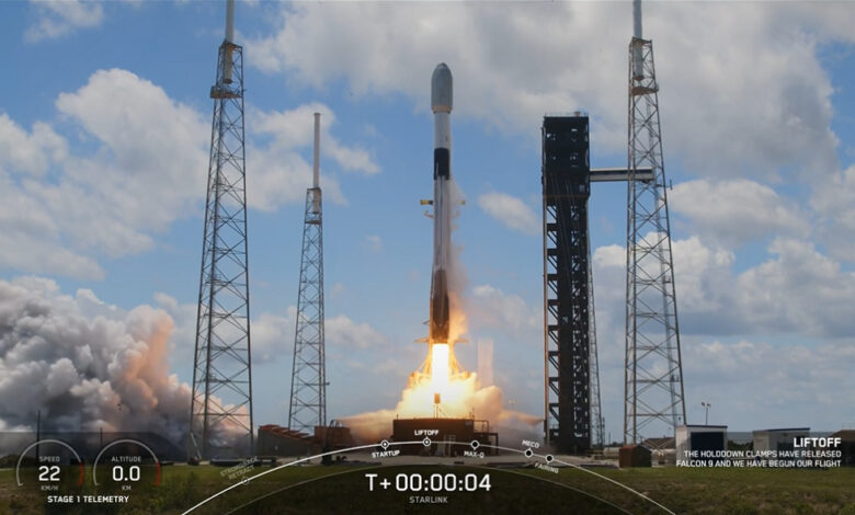 SpaceX lança foguete Falcon 9 e satélites Starlink