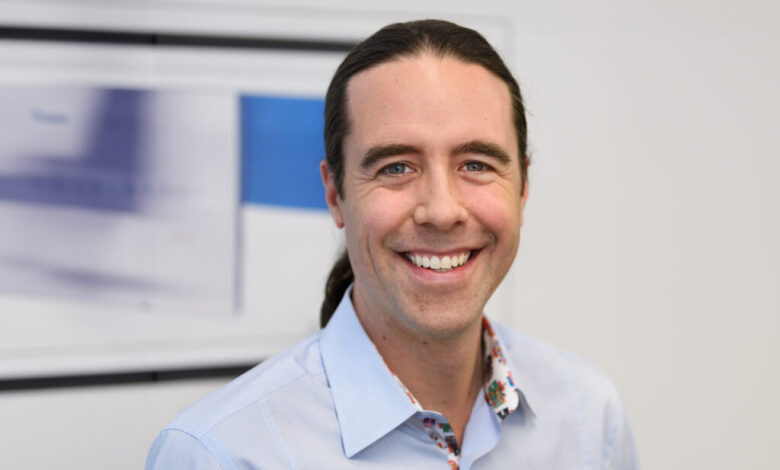Robô e AI transformam ambiente de trabalho com Matt Beane