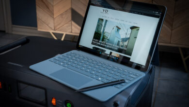 Microsoft analisa produto Surface Pro 12 e sua versatilidade