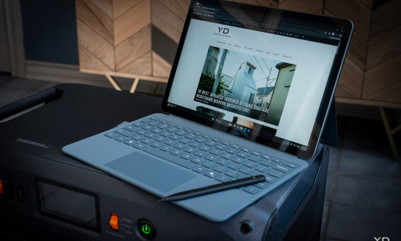 Microsoft analisa produto Surface Pro 12 e sua versatilidade