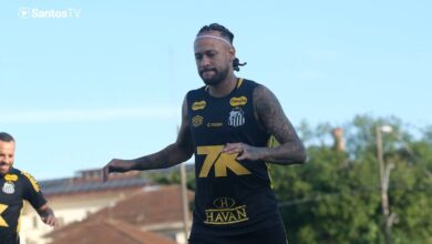 Neymar treina com Santos e se aproxima de título importante