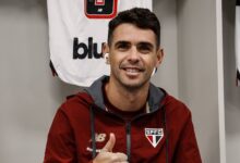 São Paulo: Oscar volta a atuar após dez jogos afastado