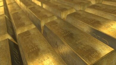 Ouro cai com mercado atento à inflação e fecha a US$ 3,2 mil