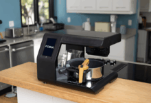 Startup Posha lança robô de bancada que cozinha refeições