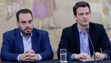 Justiça nega cassação e mantém governo de Curitiba