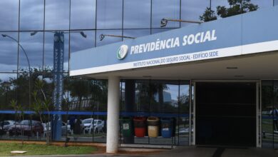 Governo avalia cancelar gastos para conter inflação