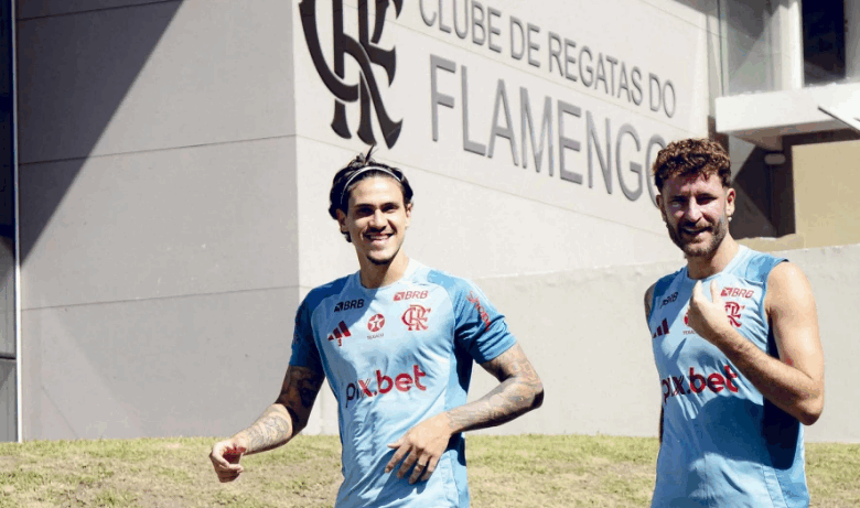 Flamengo busca vitória contra Bahia para manter série invicta