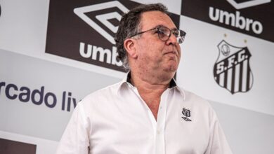 Presidente do Santos sofre vaia na abertura com derrota simbólica