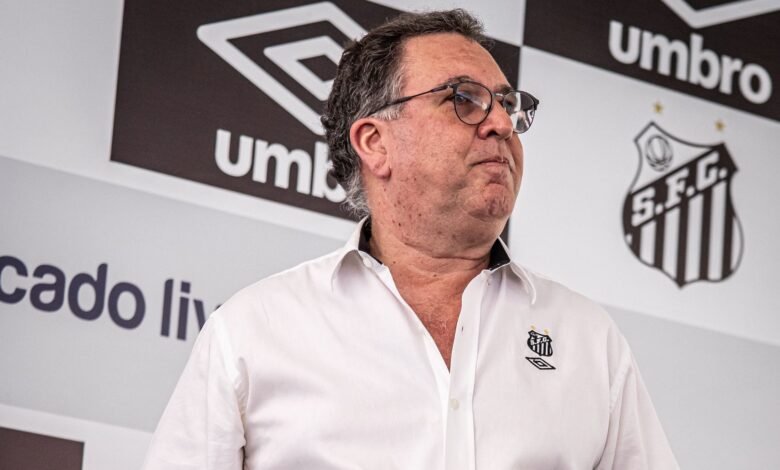 Presidente do Santos sofre vaia na abertura com derrota simbólica
