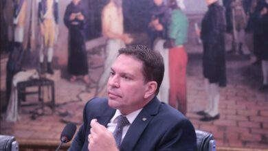 CCJ aprova suspensão de ação penal contra Ramagem no STF sobre plano de golpe