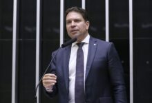 Câmara suspende ação penal contra Ramagem no Congresso