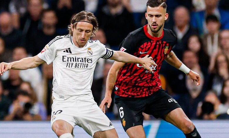 Real Madrid vence Mallorca e adia título do Barcelona