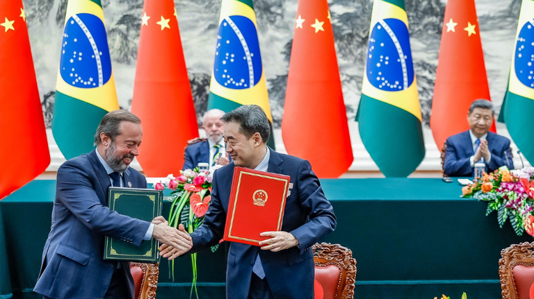 Brasil e China firmam acordo para expandir mercado de etanol