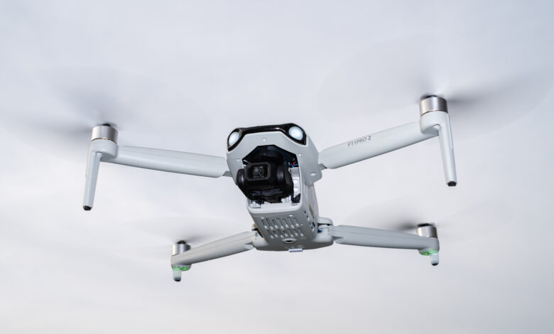 Ruko F11PRO 2 avalia drone com controle por satélite