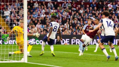 Aston Villa vence Tottenham e entra no G5 da Premier League