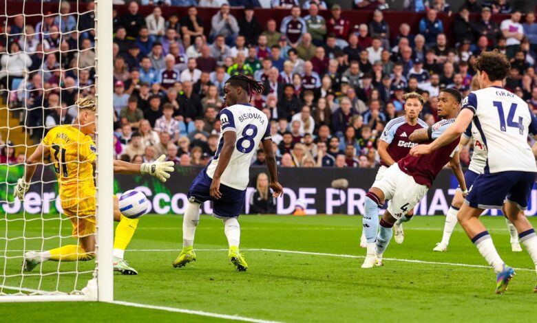 Aston Villa vence Tottenham e entra no G5 da Premier League