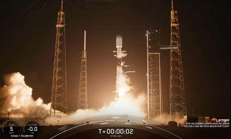 SpaceX lança 28 satélites Starlink em órbita da Terra