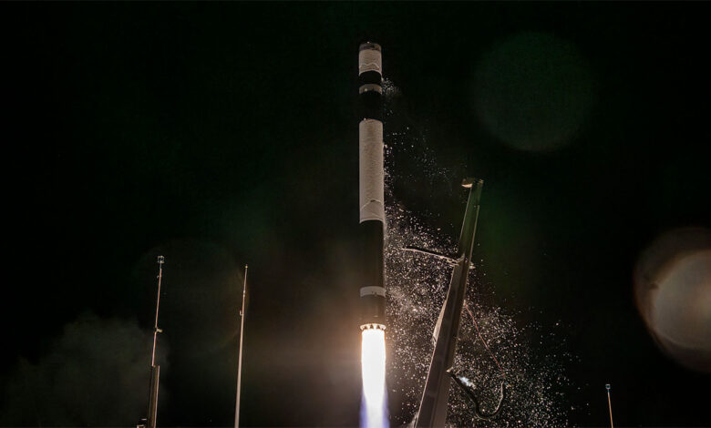 Rocket Lab lança satélite de observação da Terra à órbita