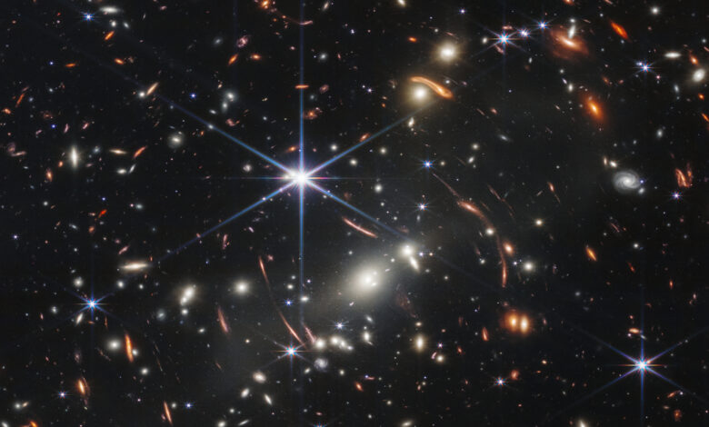 NASA investiga alinhamento de galáxias anãs no universo