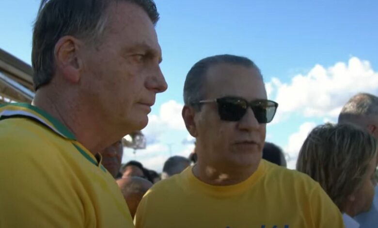 Bolsonaro participa de ato por anistia em Brasília e tensiona governo