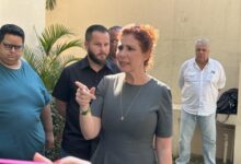 Zambelli desafia jornalistas a usar ChatGPT sobre condenação política