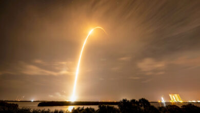 SpaceX lança foguete Falcon com satélites Starlink