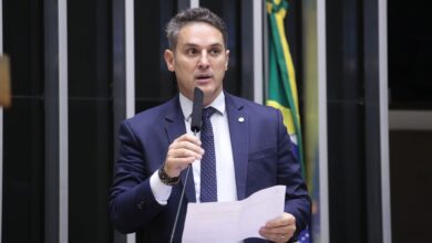 Líder da oposição cobra Hugo e pede respeito no Congresso