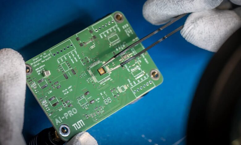 AI chip otimiza machine learning descentralizado