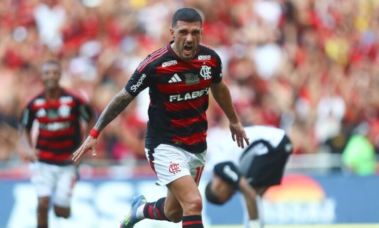 Flamengo busca vitória contra LDU na Libertadores