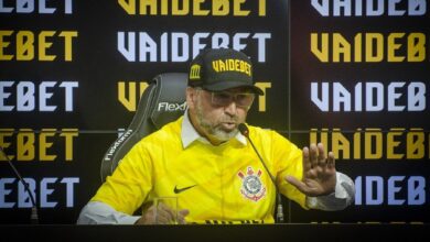 Corinthians define data para votação de impeachment de presidente