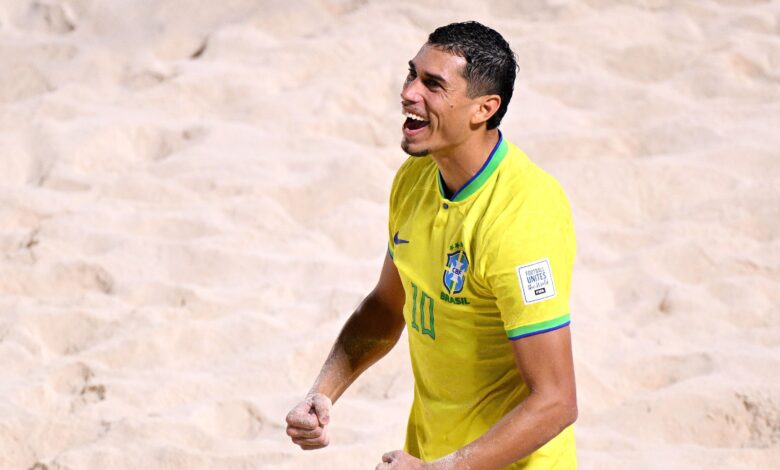 Brasil conquista título e vence Belarus no futebol de areia