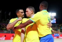 Brasil vence Omã com 11 gols e mantém liderança na Copa do Mundo de Futebol de Areia