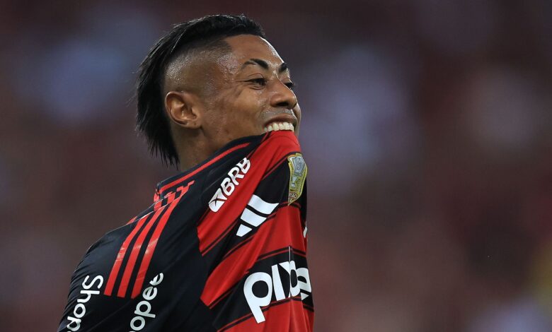 STJD abre inquérito sobre Bruno Henrique em suspeita de manipulação após clássico