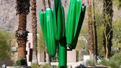 Escultura em Palm Springs usa componentes Cadillac no design sustentável