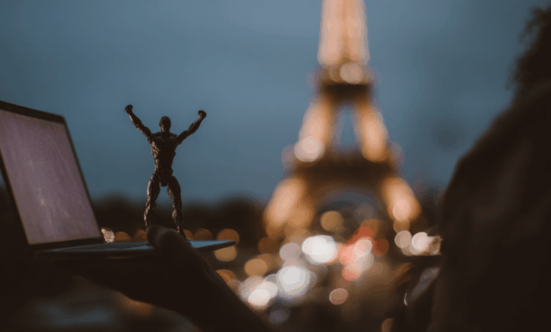 Mistral AI lança Devstral, novo modelo de LLM open source