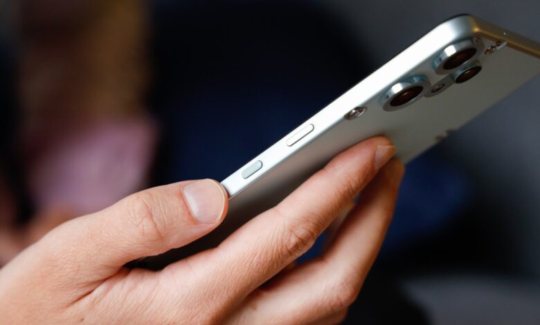 Seu celular pode ganhar botão dedicado para AI