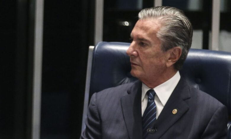 Defesa de Collor pede ao STF inclusão de fisioterapeuta na equipe médica do governo