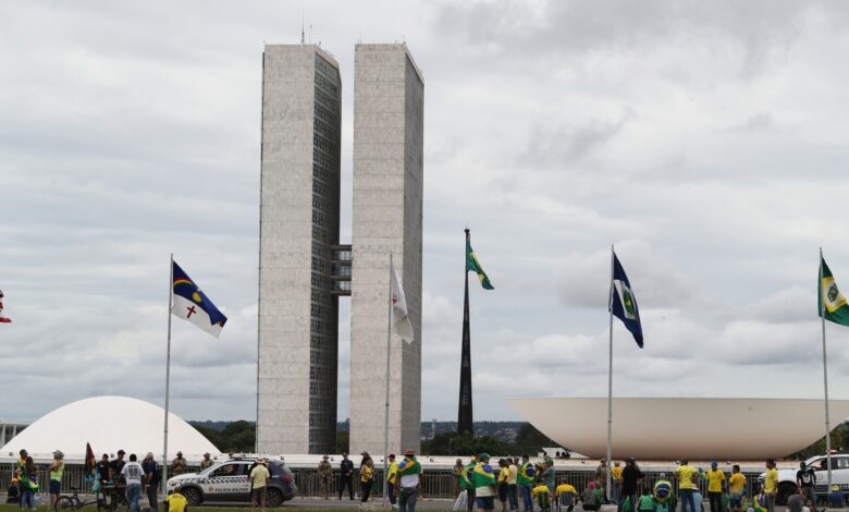 Segurança reforçada na Esplanada para ato pró-anistia
