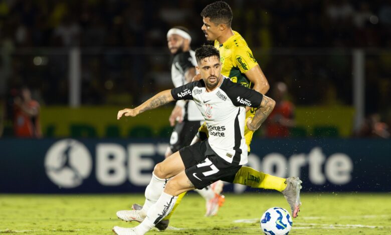 Mirassol vence Corinthians após pênalti perdido por Memphis