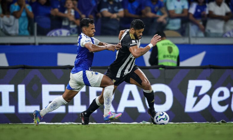 Cruzeiro e Atlético-MG empatam sem gols no clássico