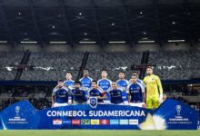 Palestino é derrotado pelo Cruzeiro após gesto racista de torcedora