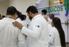 Mais Médicos amplia inscrições para bolsas até 6 de junho